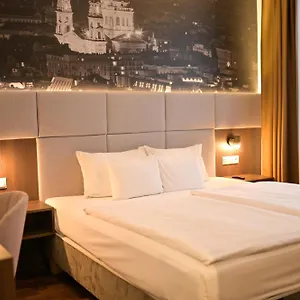 3* فندق 12 Revay