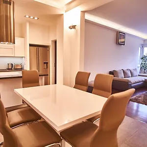  Apartment Alpha