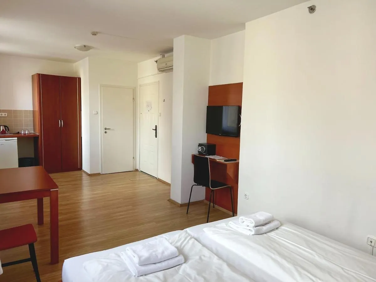 Triple M Hotel Budapest Ungarn