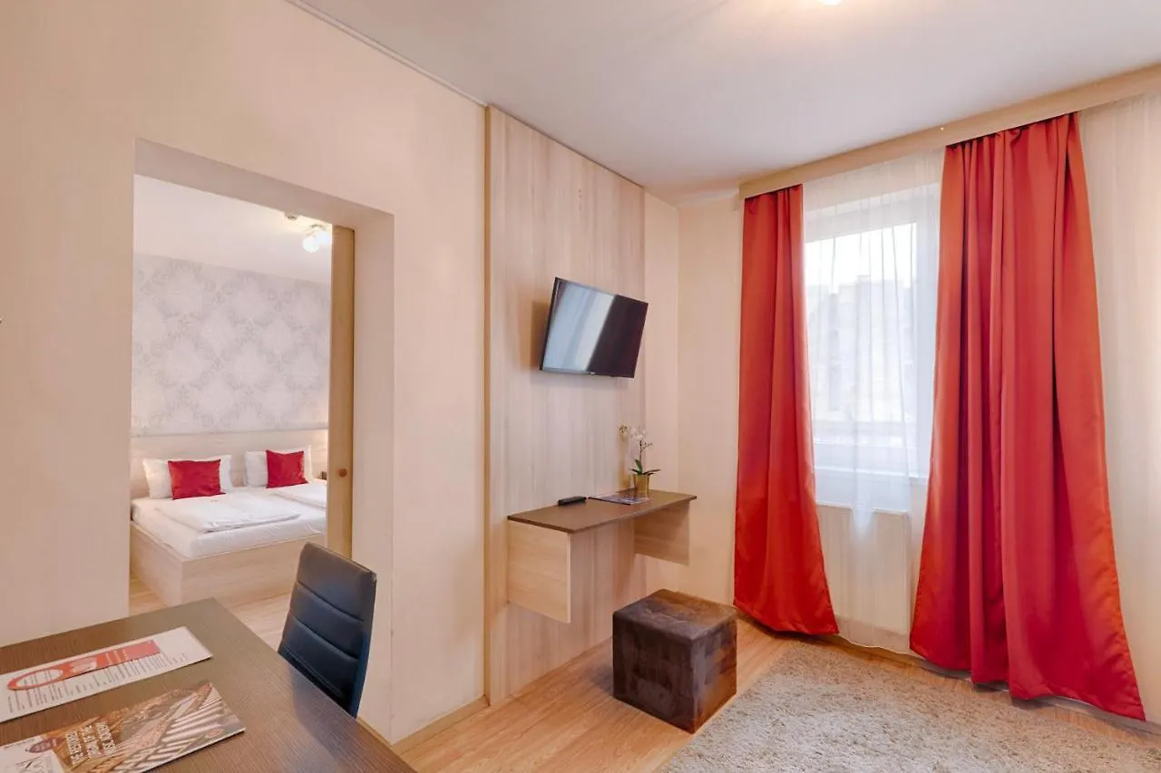 Triple M Hotel Budapest