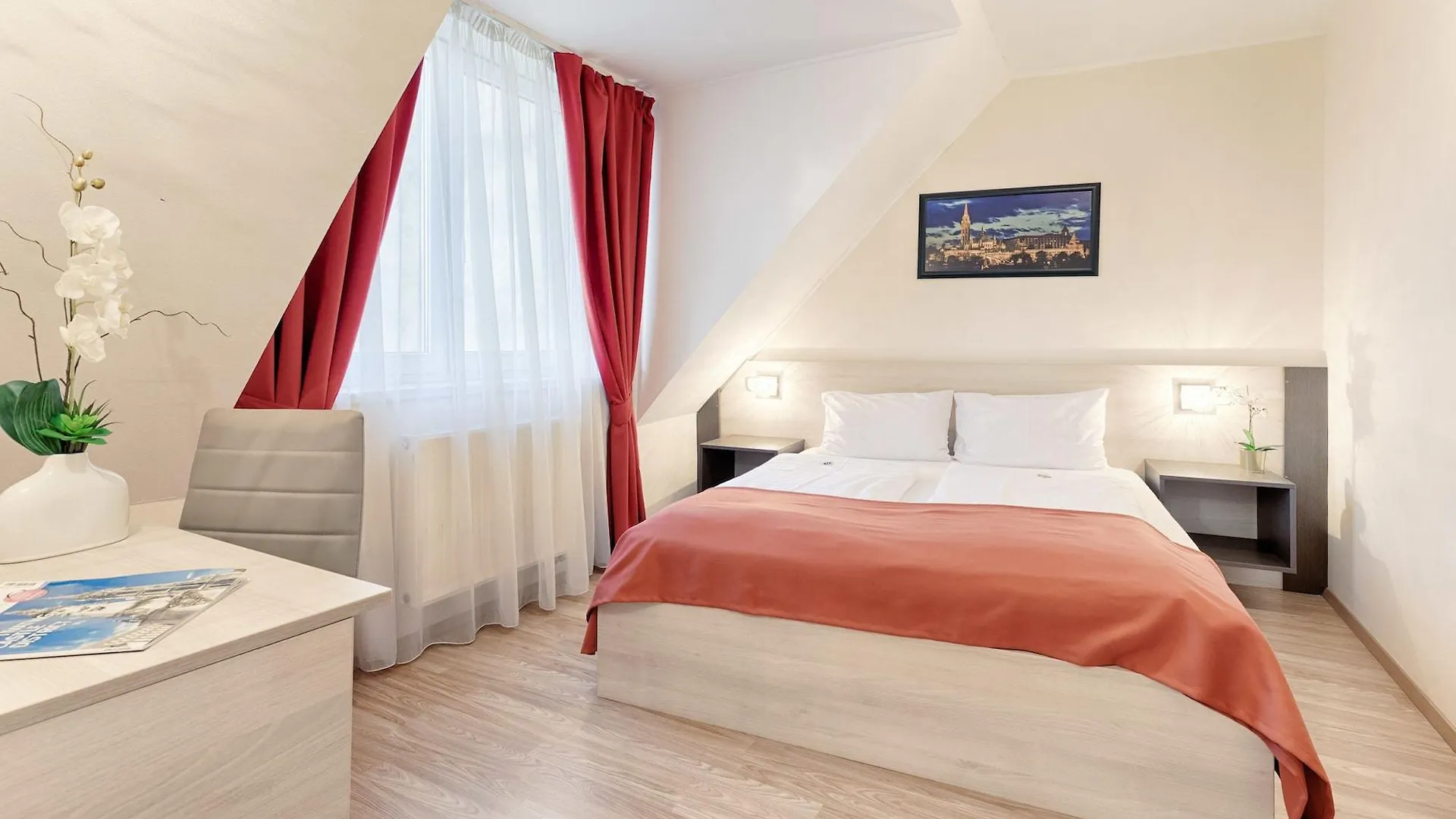 Triple M Hotel Budapest