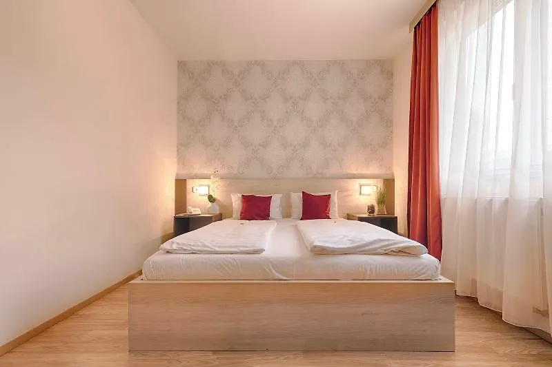Triple M Hotel Budapest